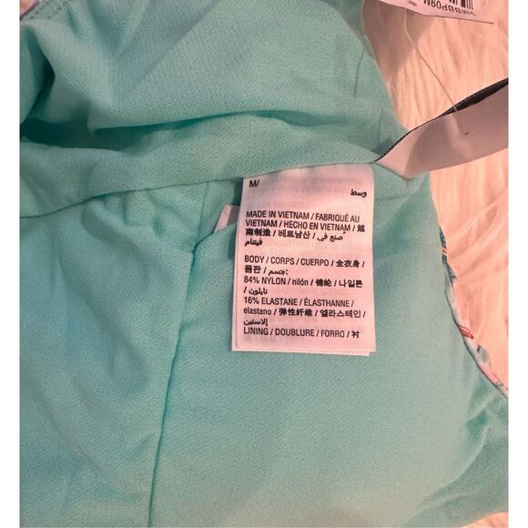 NWT Bar III Copacabana Printed Twist-Front One-Piece Swimsuit Multicolor Medium - Picture 6 of 12